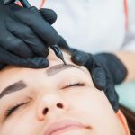 Permanent brow make-up
